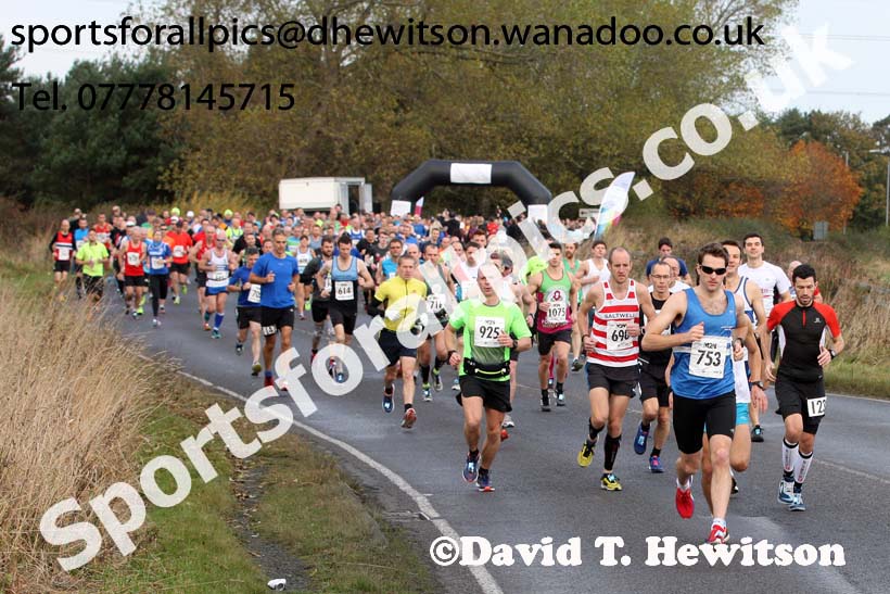 Start of the Morpeth to Newcastle Marathon. Photo: David T. Hewitson/Sports for All Pics